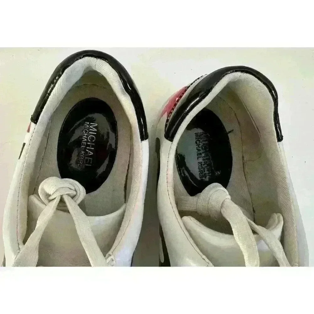 Michael Kors leather sneakers logo wrap around size. 7M  patent leather on back - Picture 7 of 9